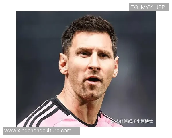 足球星视界：全球足坛风云人物与赛事深度解析，带你走进绿茵场上的传奇故事