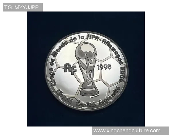 昔日辉煌巨星陨落从荣耀巅峰到足球世界的失落